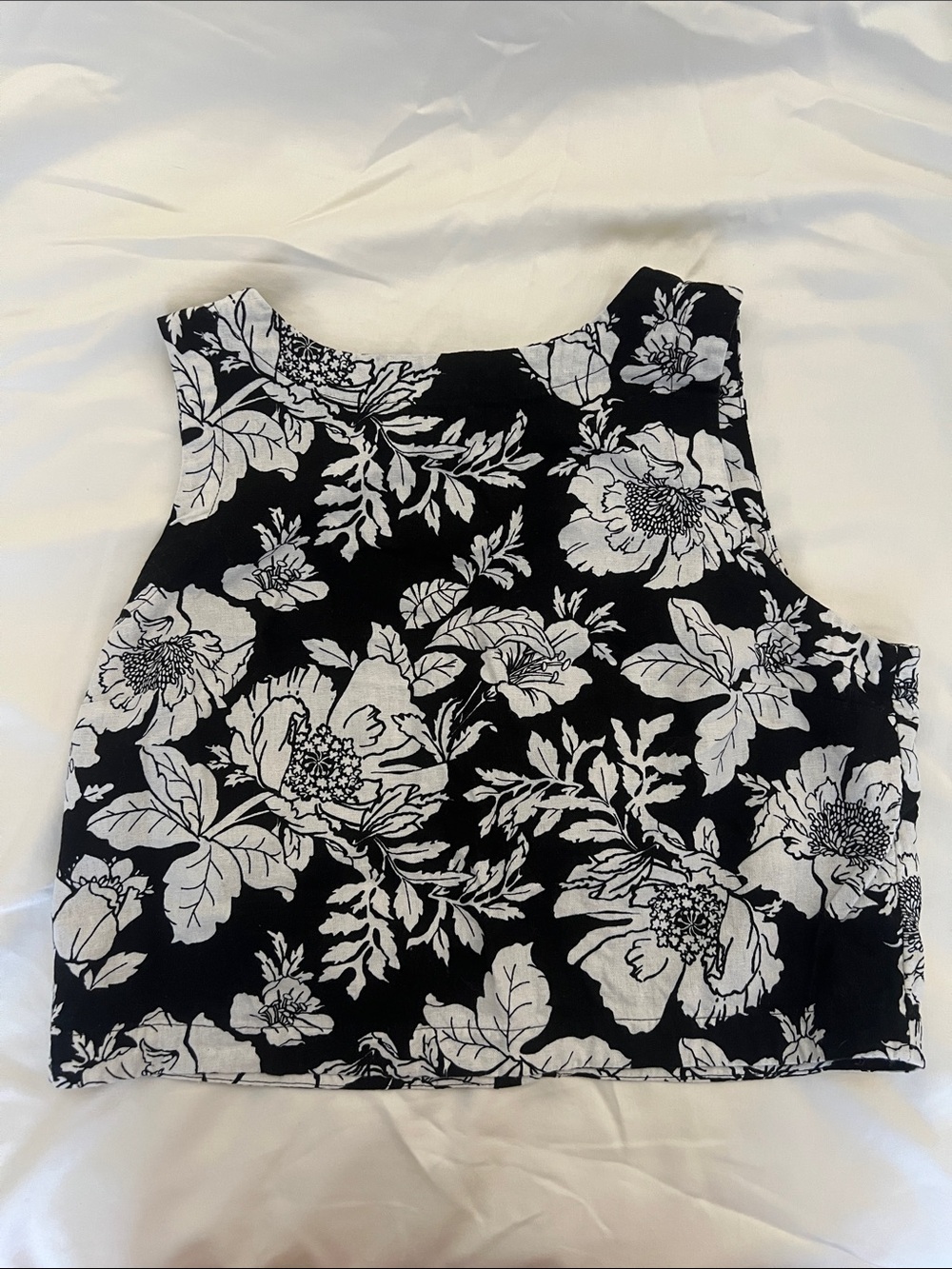 Old Navy Sleeveless Floral Linen-Blend Top